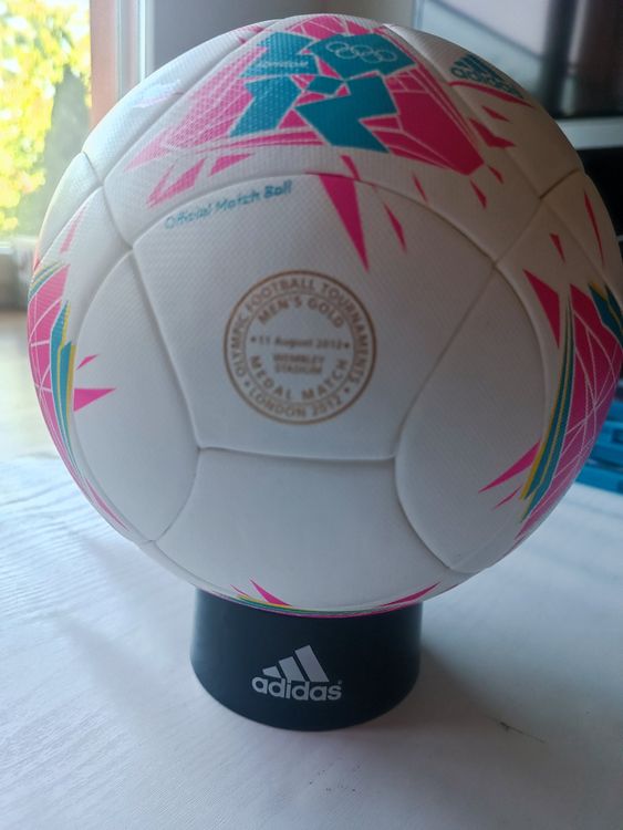 adidas Finalball, 2012 Olympics mit Finalveredelung (Neu (gemäss