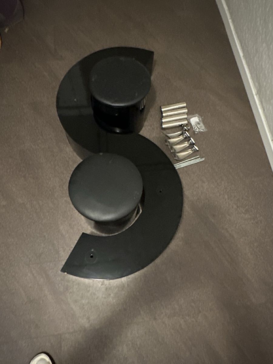 Tavoli: Tisch ohne Glas  – Usato da Schliern b. Köniz venduto da Hasan043