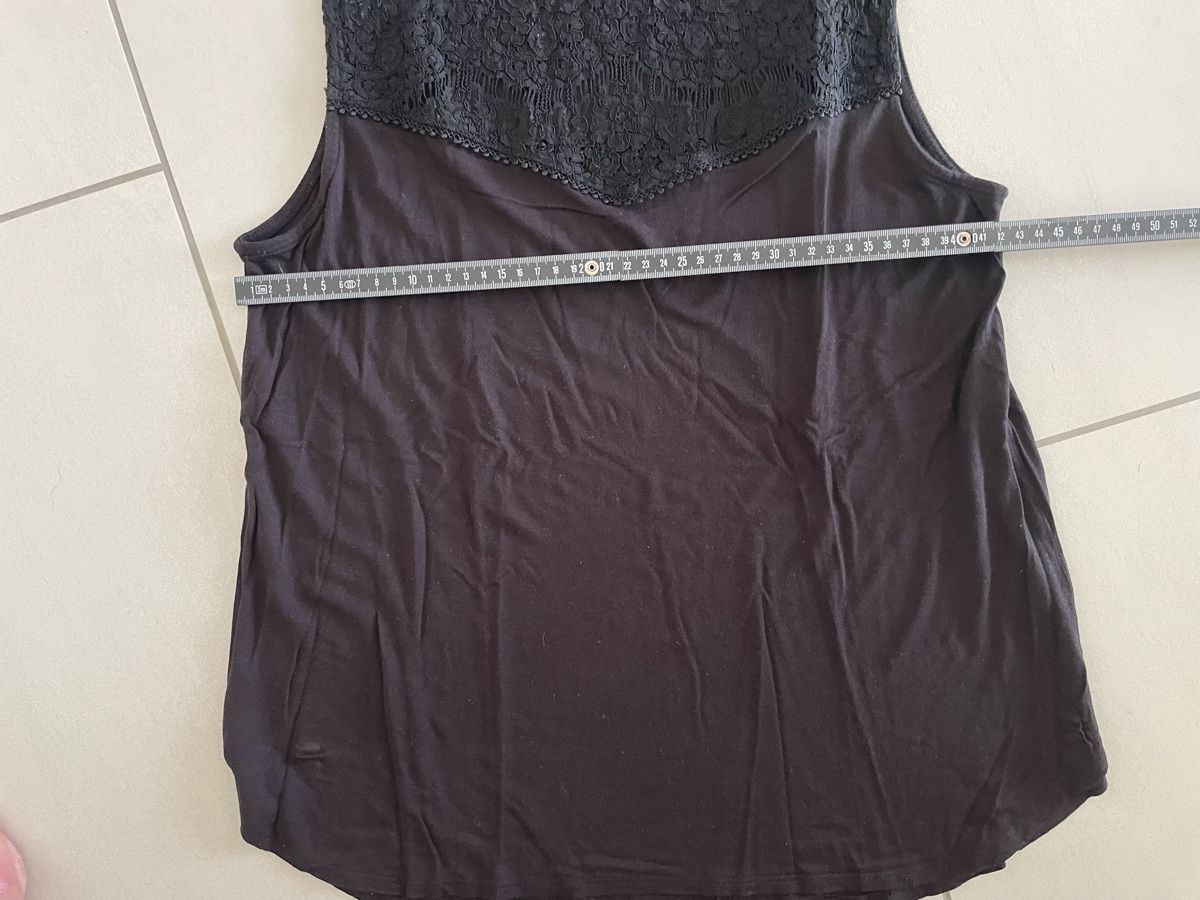 Top: Schwarzes Damentop Gr L – Usato da Rüti ZH venduto da kar_xx9l 1