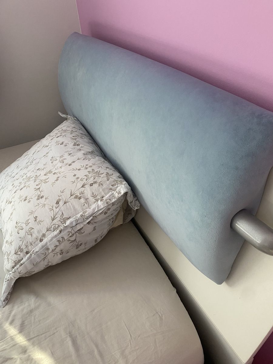 Conforama Betten: Jugendzimmer Bett mit Nachttisch – Gebraucht aus Gossau SG von julija_01 1