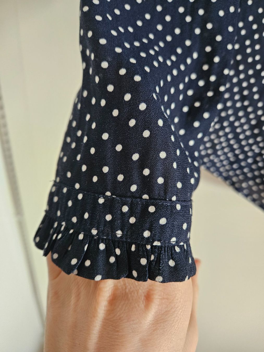 H&M Camicette: Blaue Bluse mit weissen Punkten Gr.36 – Usato da Schaffhausen venduto da sabrina915 4
