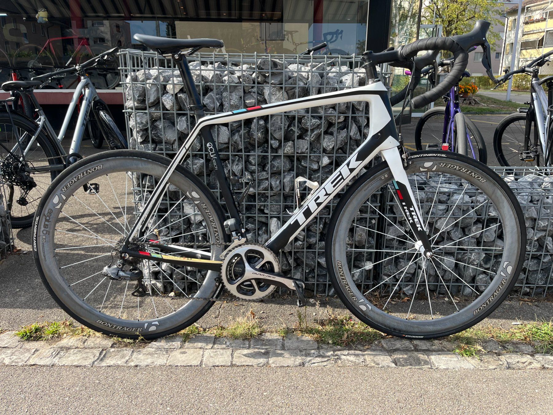 Trek Biciclette: Trek Madone 5.9 Grösse 60 – Usato da Bülach venduto da B2RS