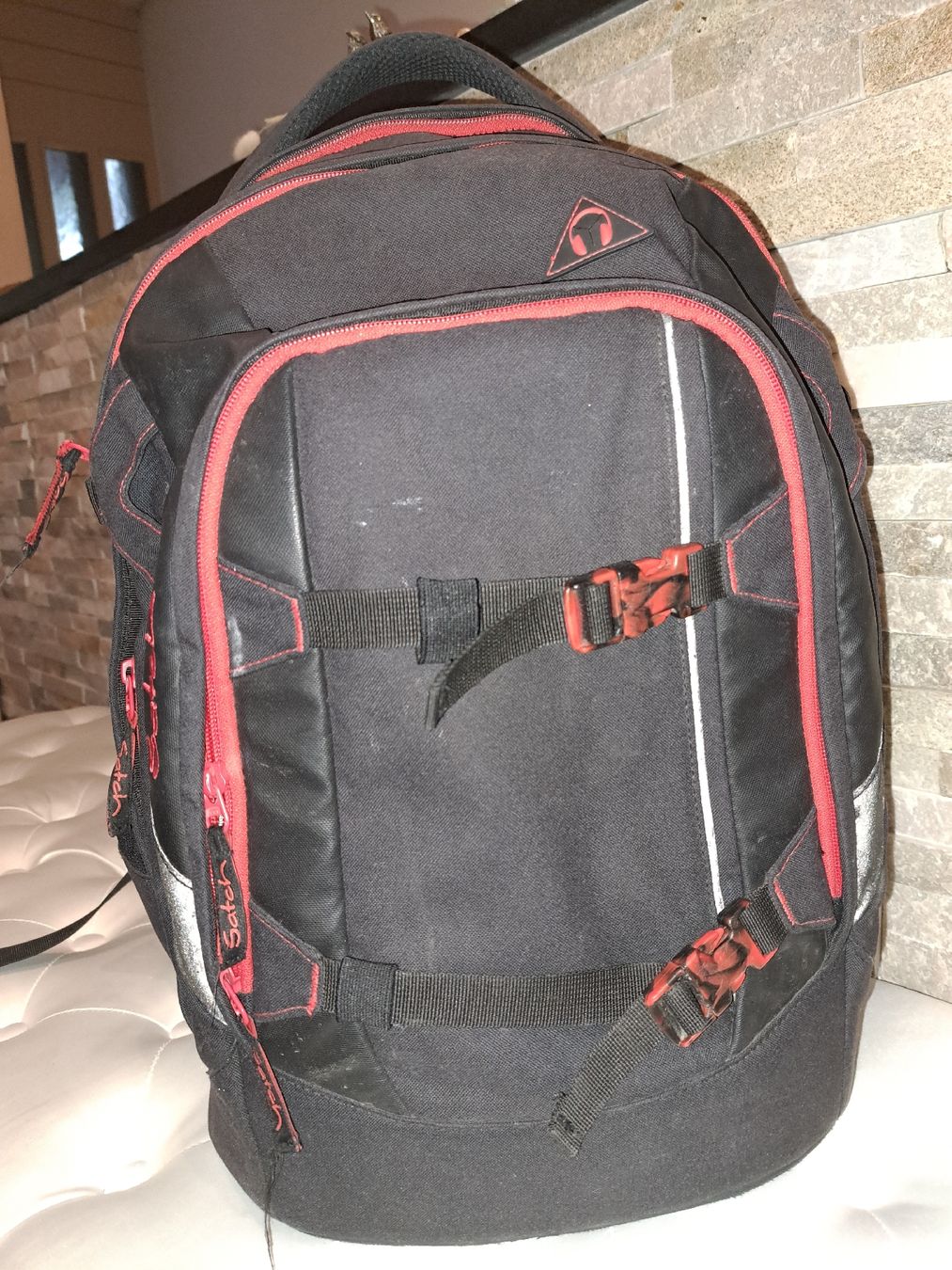 Satch Borse & Zaini: satch schulrucksack rot schwarz – Usato da bazenheid venduto da salerno007 2
