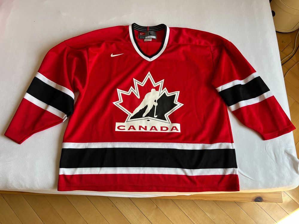 Maillot De Hockey Vintage Kobe – Rouge à Rayures Blanches – Made In Canada – Taille L