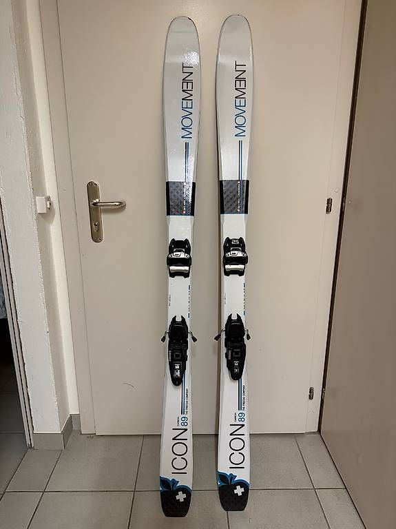 Sci: Ski femme Movement Icon 89 – Usato da Romanel-sur-Morges venduto da coeytaux