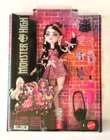 Monster High Draculaura Puppe neu mit Zubehoer 4+