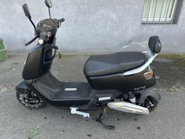 Electric scooter Vespino 7i