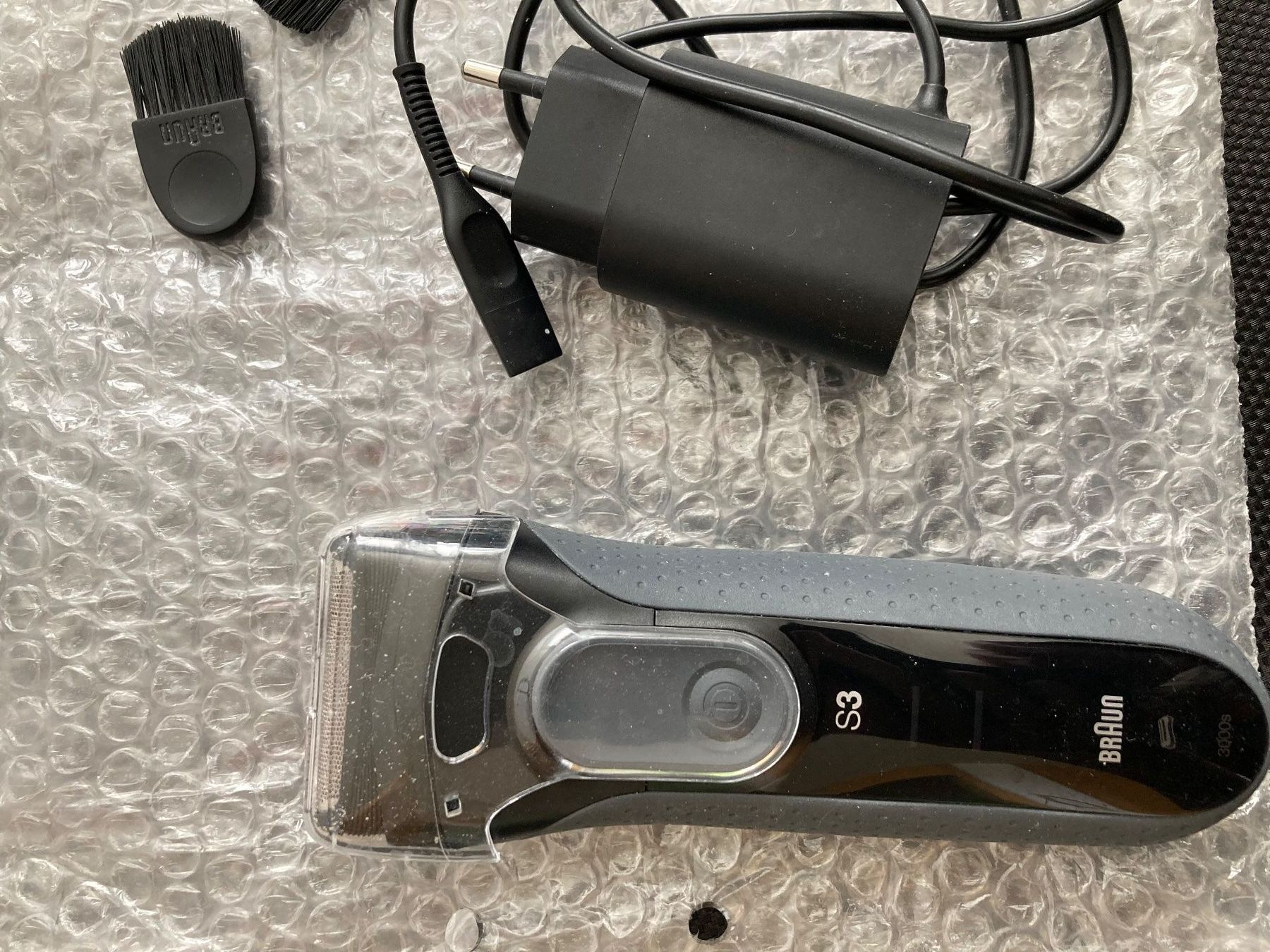 Rasoi & Lamette da barba: Rasierer Braun Series 3 - 3000s – Usato da Zofingen venduto da Zofi2 3