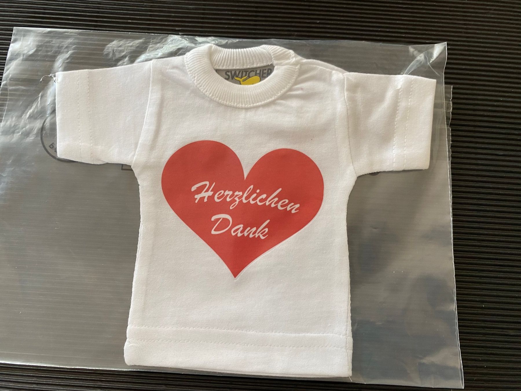 Biglietti: Mini/Flaschen T-Shirts – Nuovo (secondo la descrizione) da Egg SZ venduto da irbaku