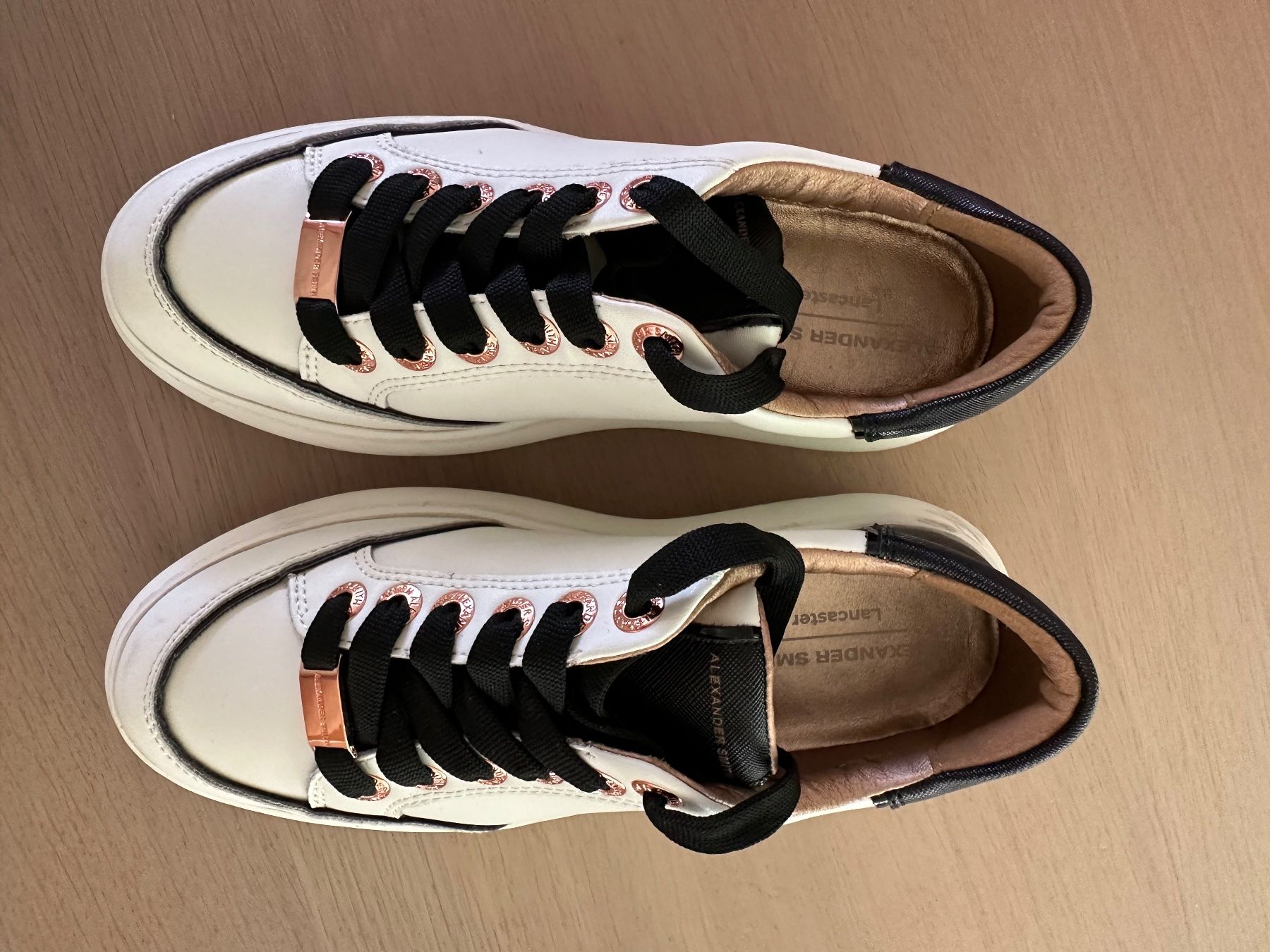 Scarpe da donna: Weisse Turnschuhe Alexander Smith – Usato da Zürich venduto da Anniroc016 3