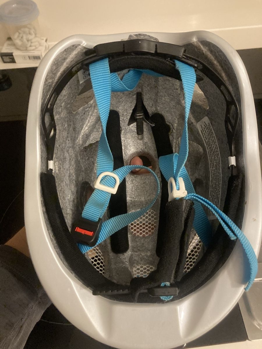 Alpina Helme: Kindervelohelm Alpina – Gebraucht aus Männedorf von nprace 3