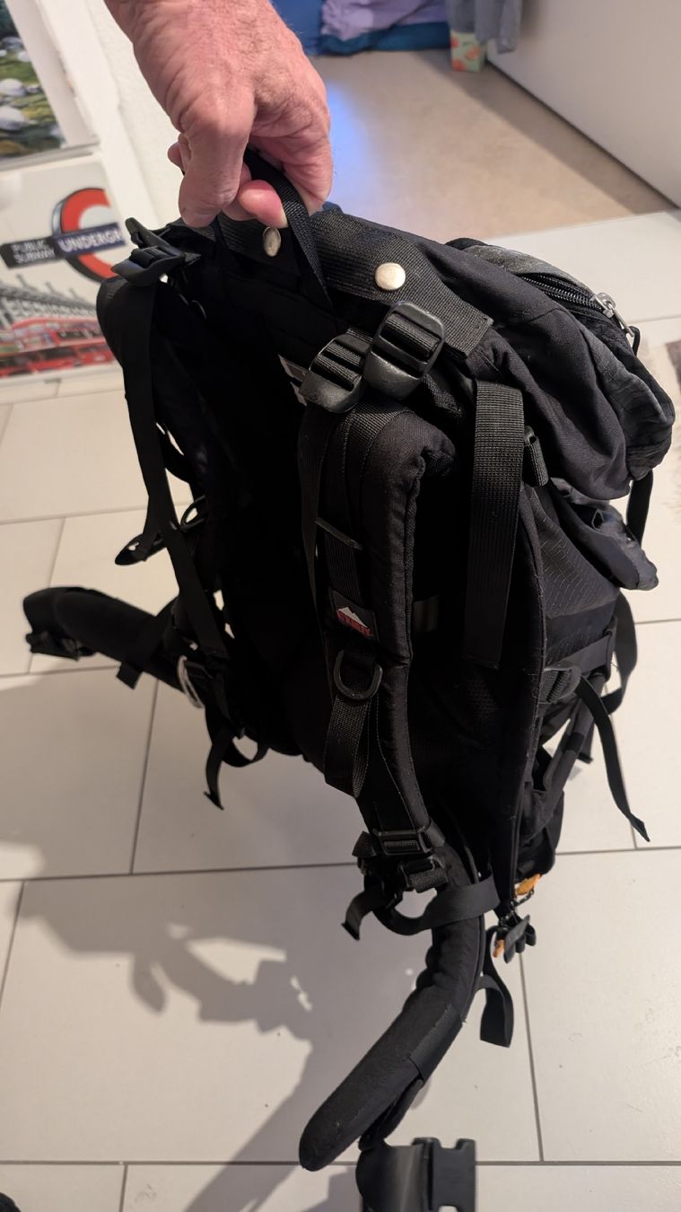 Mckinley Sacs à dos: Rucksack schwarz Tundra 65 – D'occasion à Wädenswil par reduce-reuse