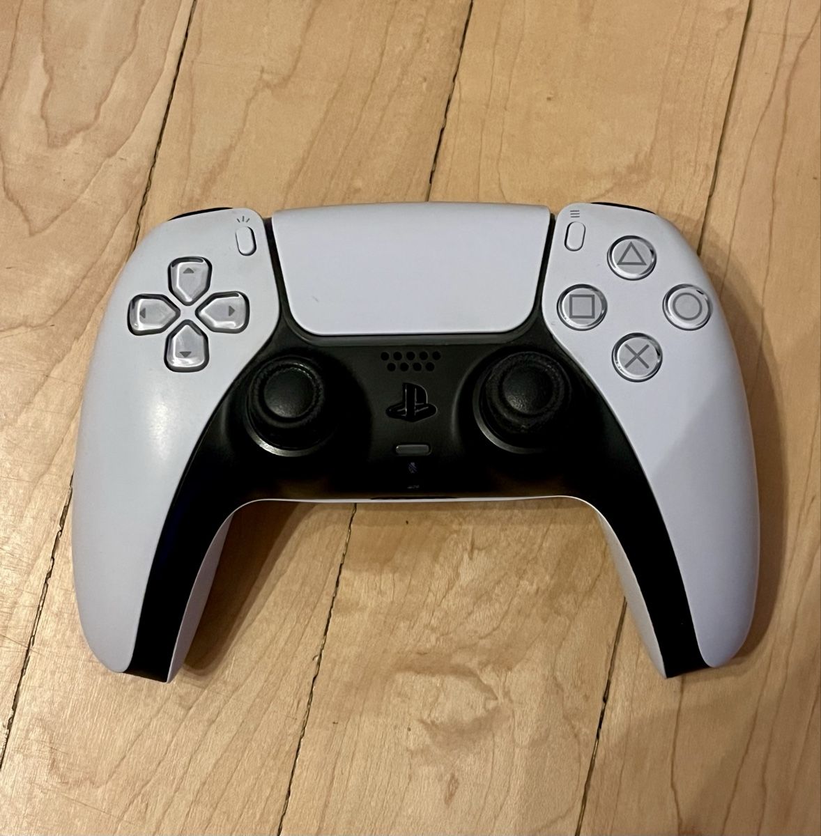 Sony Konsolen: Playstation 5 (inkl. Controller + 5 Spiele) – Gebraucht aus Fahrwangen von rocer7 6