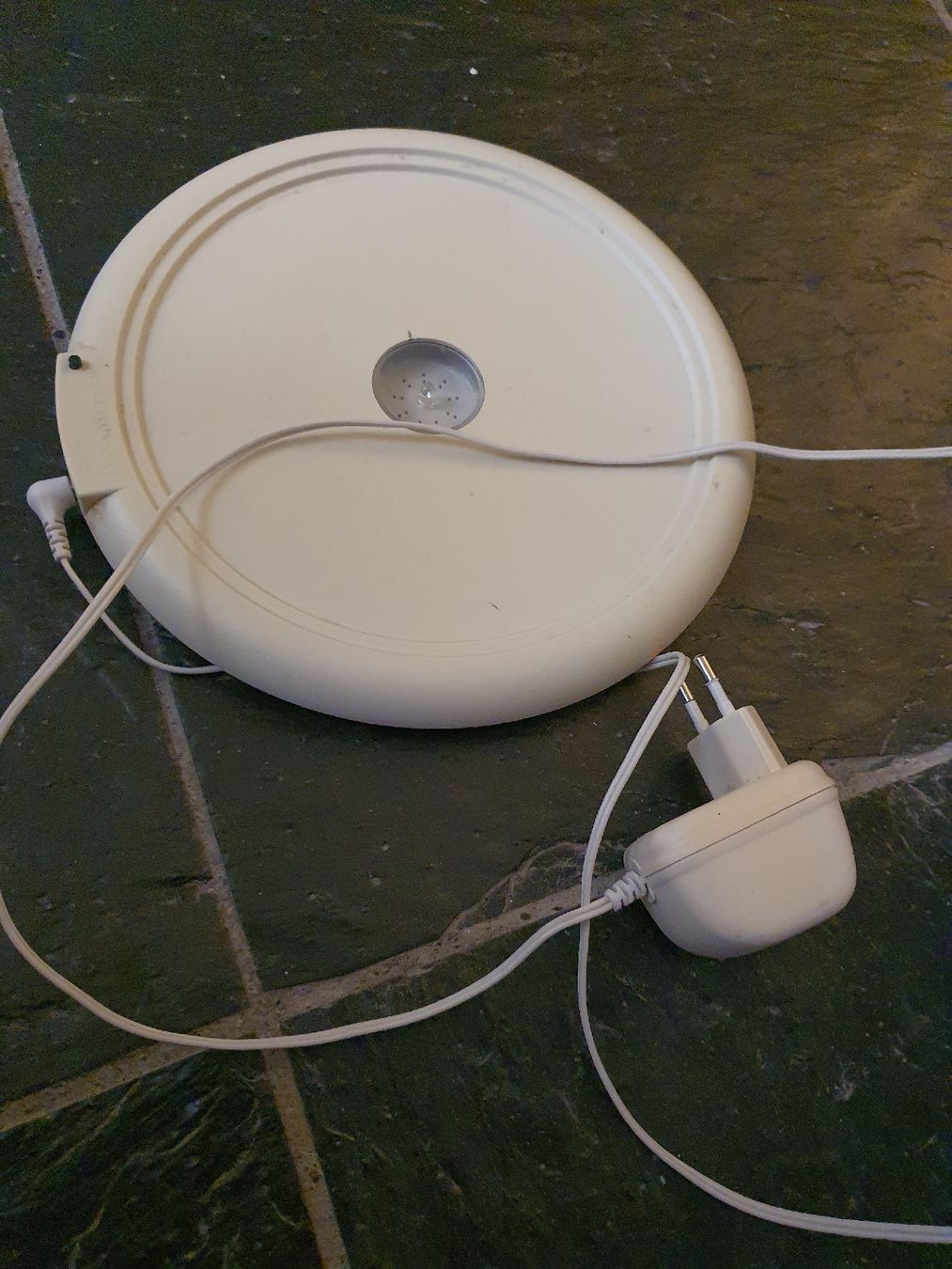 Lampade: LED Stimmungslicht Farbwechsel für Vasen oder Wasserglas – Usato da Muri AG venduto da Jeromia 3
