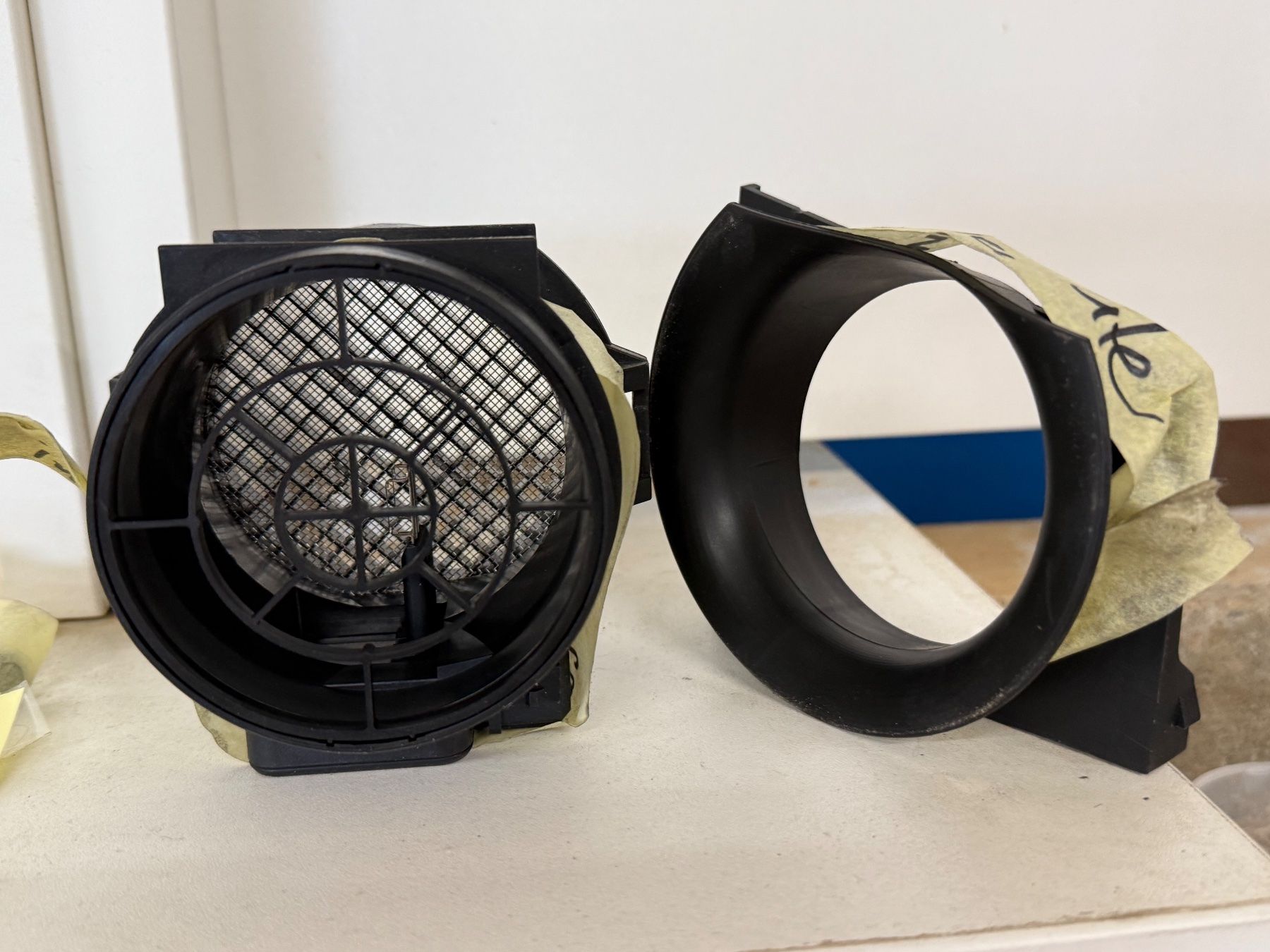BMW Tutti pezzi di ricambio auto: BMW 325 E46 LMM Luftmassenmesser – Usato da Reinach BL venduto da the_Advocat 1