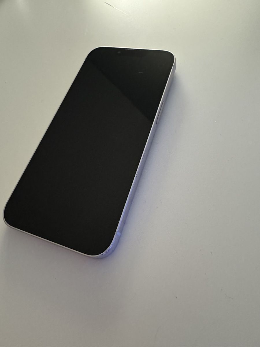 Apple Handys / Smartphones: iPhone 13 128GB Weiss – Gebraucht aus Emmenbrücke von