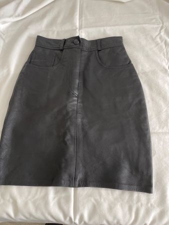 Lederrock schwarz mit Taschen guter Zustand