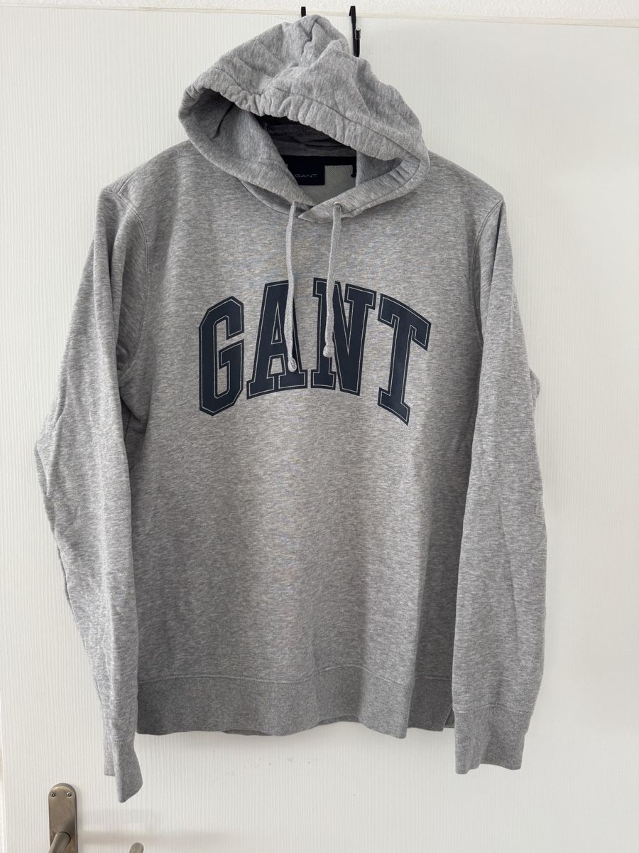 Gant Pullover & Sweatshirts: Gant Kapuzenpullover grau mit Logo Grösse L Oryginal – Neu (gemäss Beschreibung) aus Wetzikon ZH von Jan_wojt