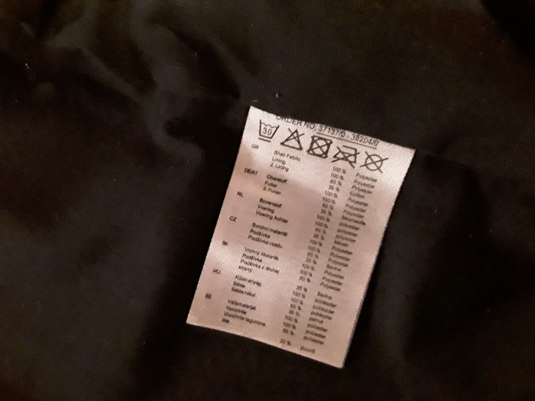 Jacken: Jacke  Grösse 128  mit Kaputze Sport-/ Freizeitjacke – Neu (gemäss Beschreibung) aus Davos Platz von wauwauin 3
