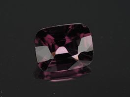 Natural Burma Spinel 1.93ct Purple - Incl. Certificate