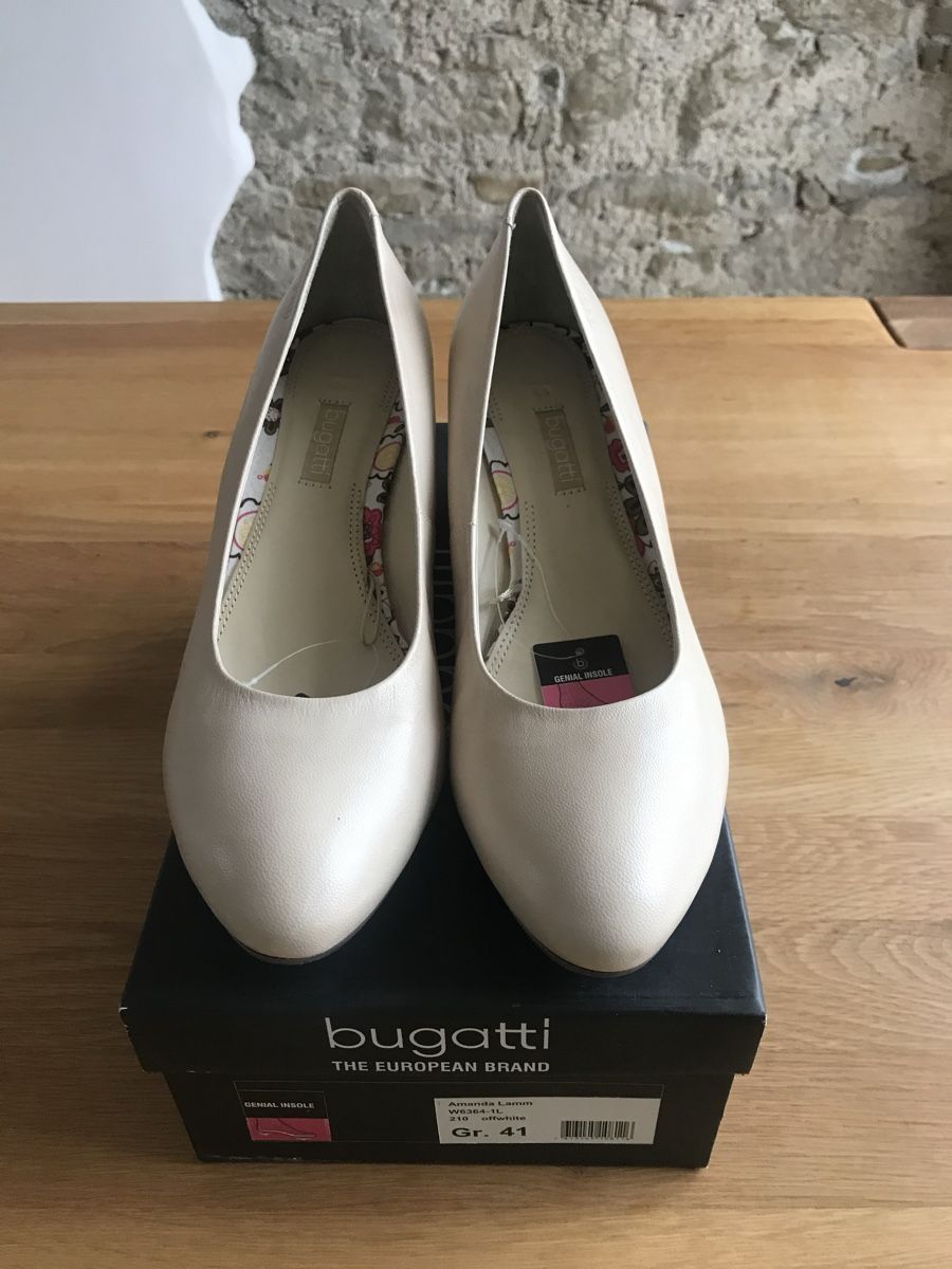 Bugatti Scarpe da donna: Bugatti Damen Keilpumps, Gr. 41, Beige, neu – Nuovo (secondo la descrizione) da Frauenfeld venduto da Wiibli_18