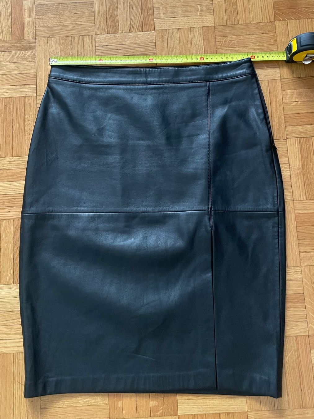 Gonne: Schwarzer Rock von Mango, Grösse 40 – Usato da Zürich venduto da Maggi1980 4