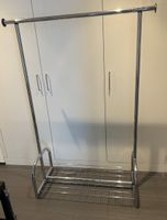 Kleiderständer Chrom mit Ablage