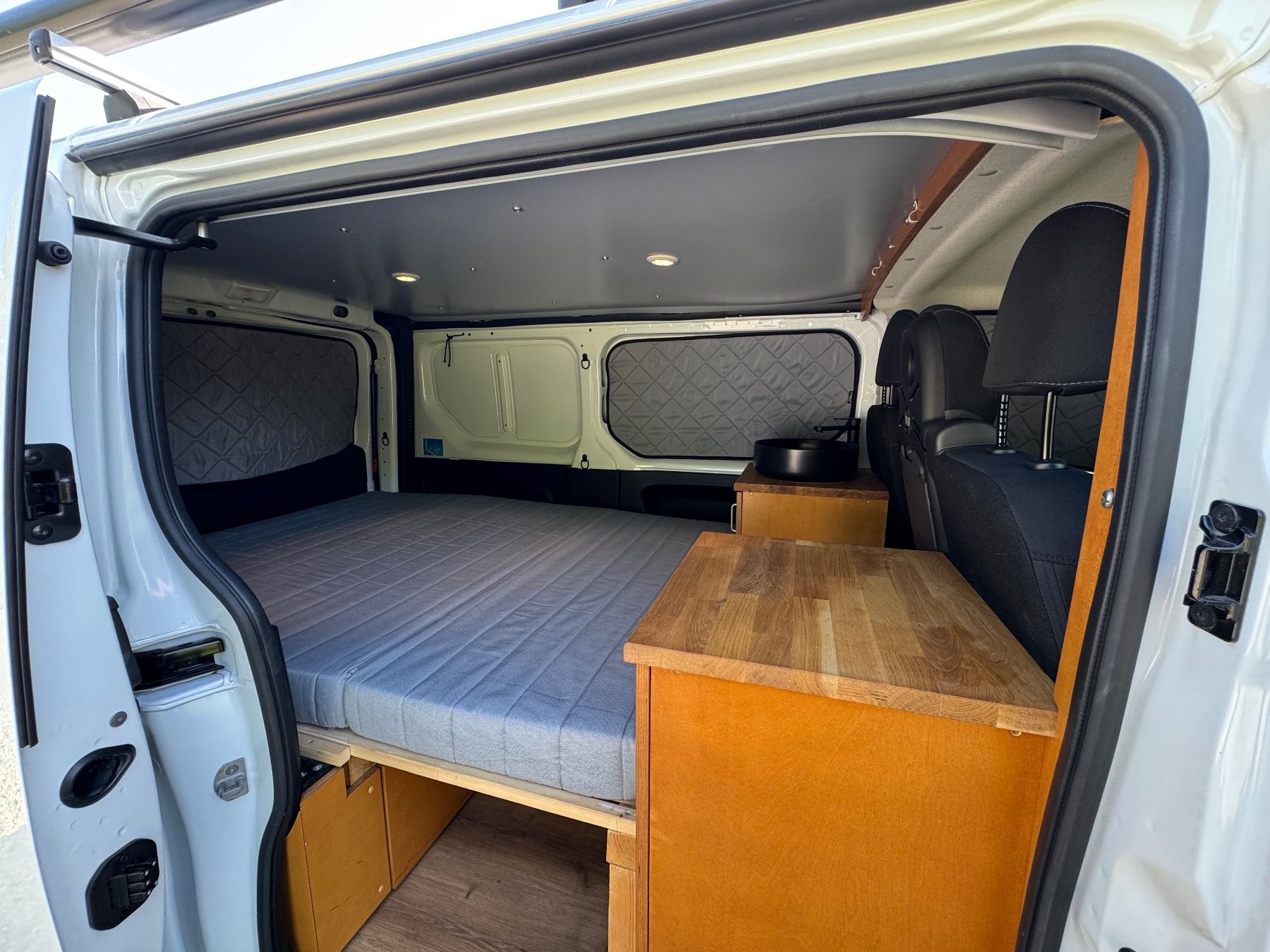 Opel Veicoli da campeggio: Opel Vivaro Autark ab Service – Usato da Mühlethurnen venduto da liv_9ft5 8