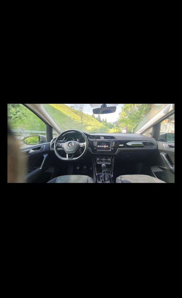 VW Autos: VW Touran – D'occasion à Aarberg par sof_zb5s
