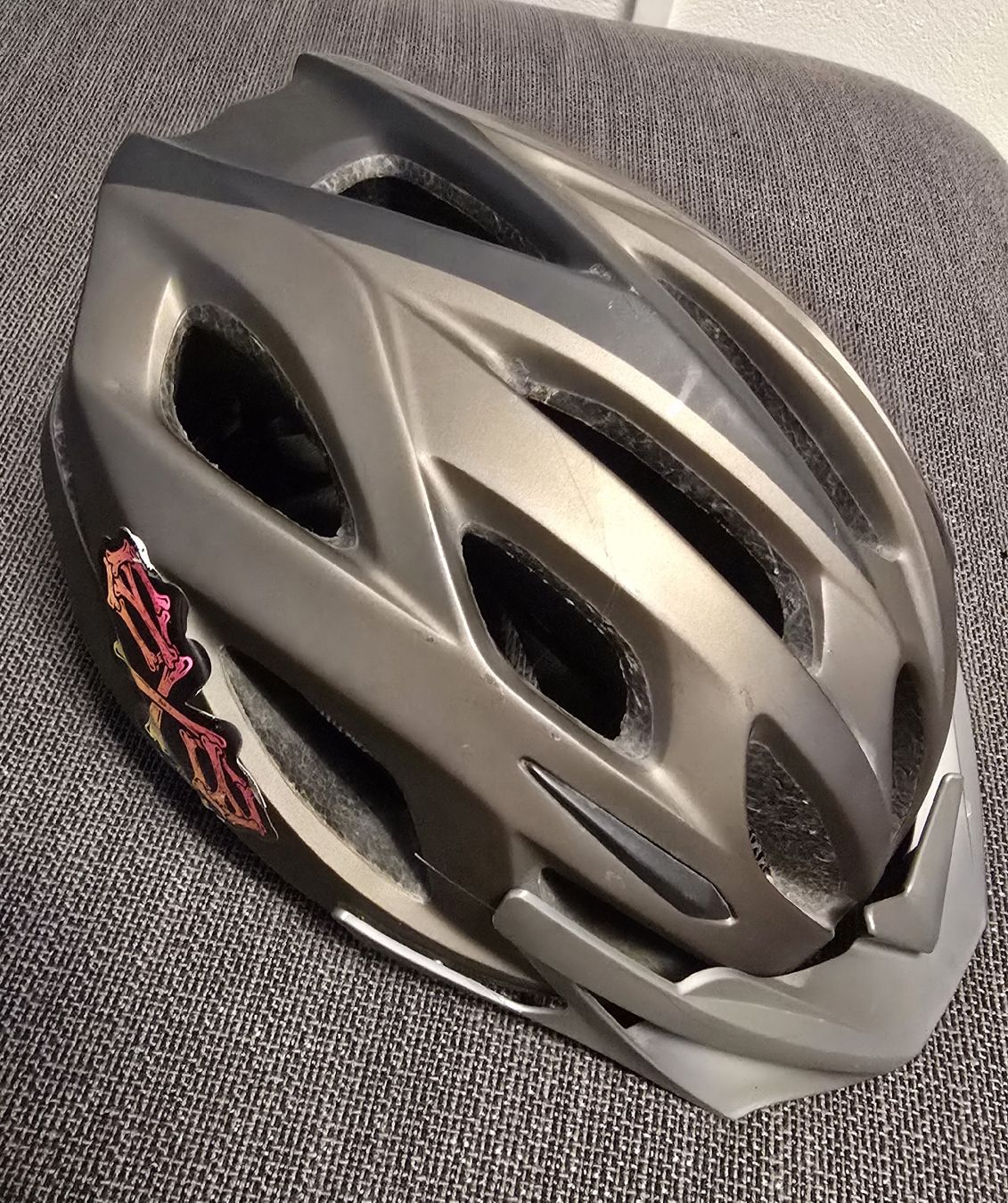 Caschi: Fahrradhelm MTB - Velohelm M/L – Usato da Wangs venduto da Restposten.Garage