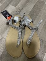 Sandalen neu