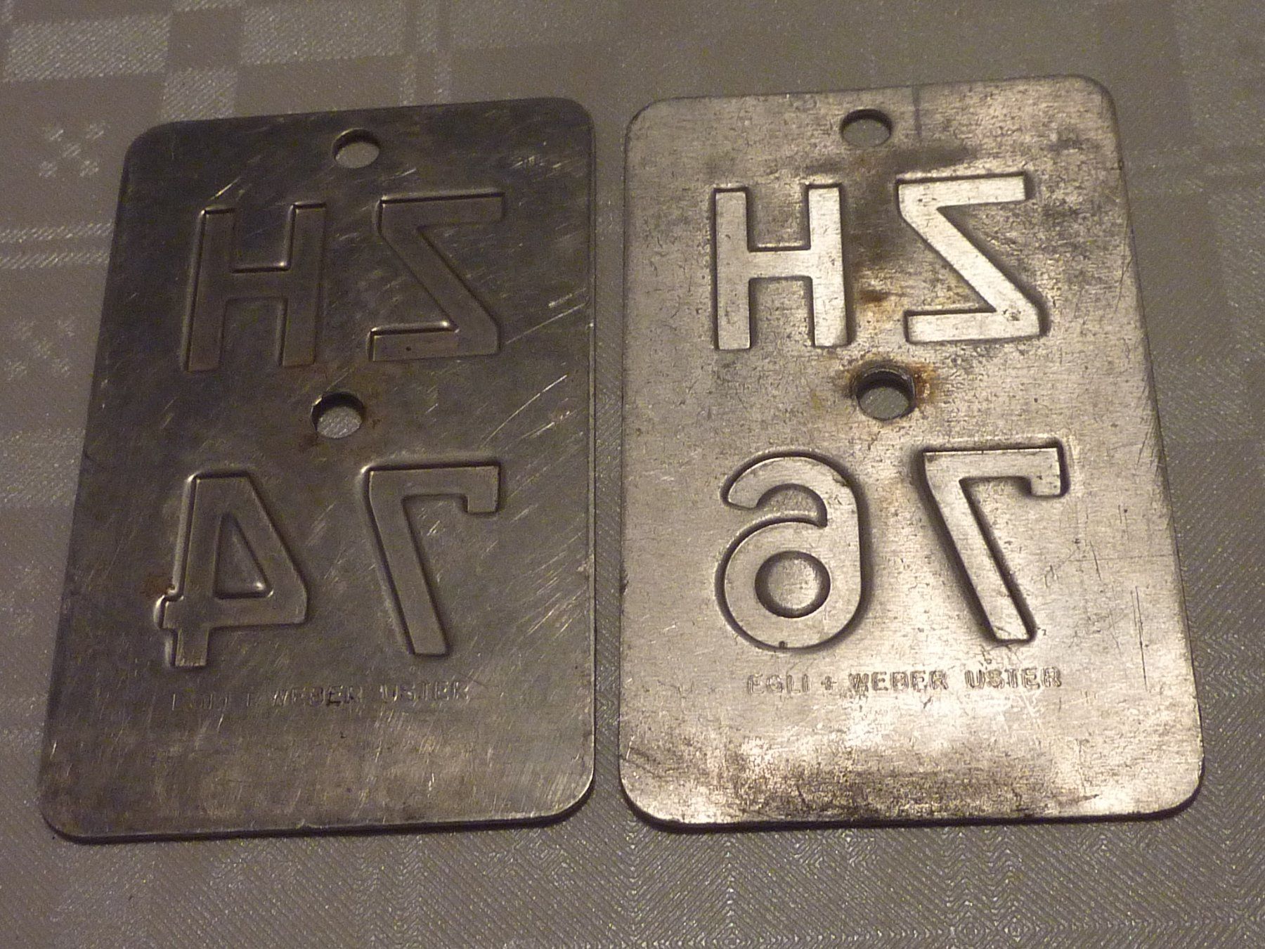 Insegne: Velonummern ZH 74, 76 plaque Velo – Usato da Dietikon venduto da damaszen 1