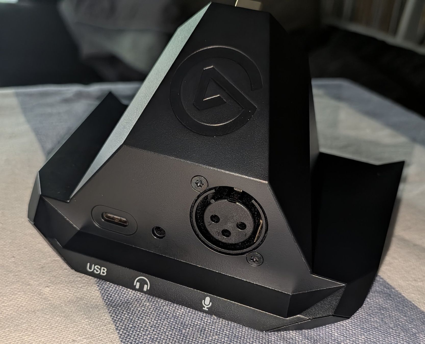 Elgato Dockingstation: Elgato XLR Dock for Stream Deck + – Gebraucht aus Zürich von Style2bilo