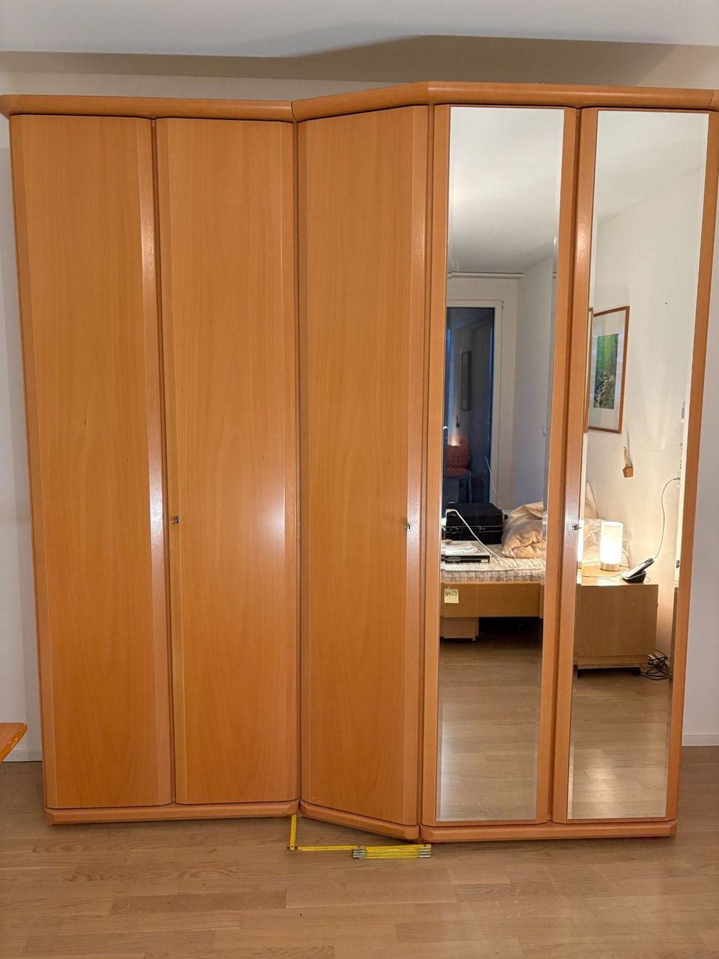 Armadi: Kleiderschrank, 5-türig, Holz, hell – Usato da Meilen venduto da Case1