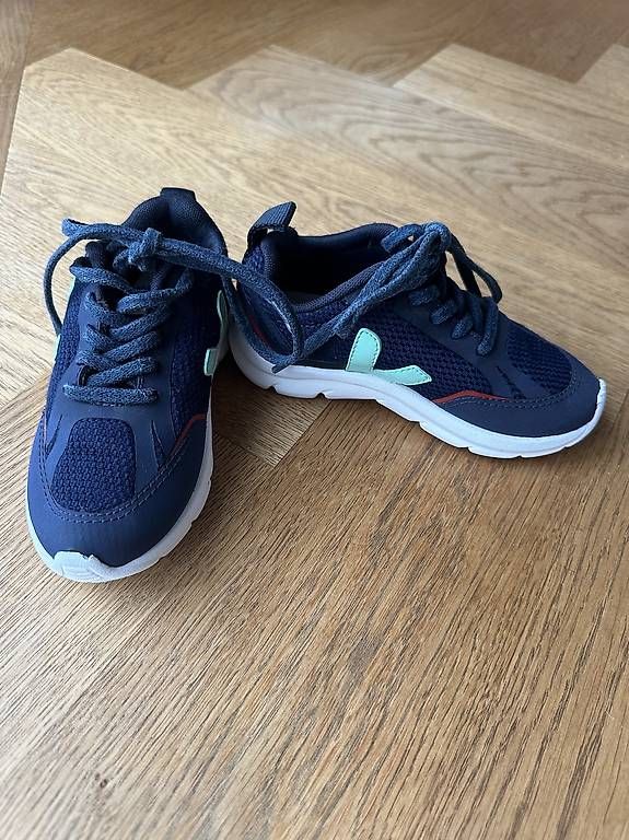 Veja Scarpe per ragazzi: Veja Kids Sneakers Grösse 28 – Usato da Zürich venduto da nicolas_marxer