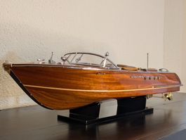 Riva Aquarama Holz Modellboot – Handgefertigt – Luxus Deko