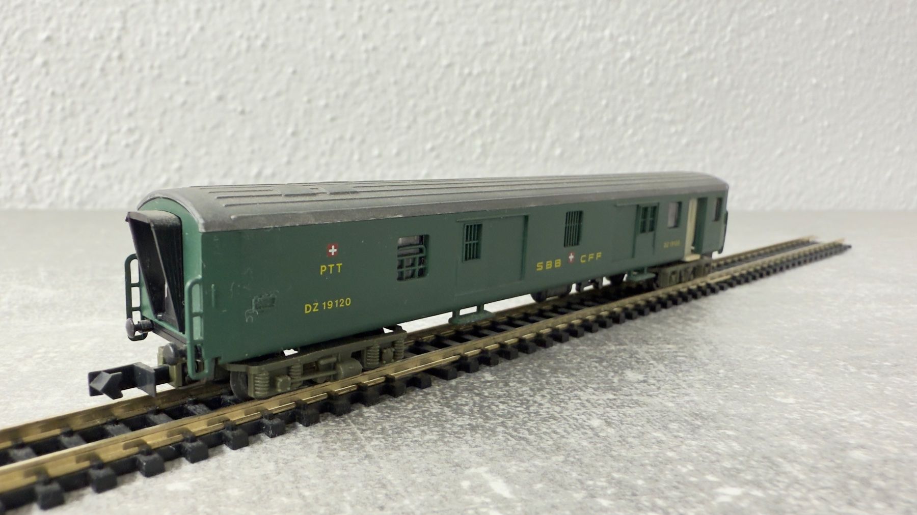 Arnold Modellini di ferrovie: Arnold Gepäckwagen Spur N – Usato da Windlach venduto da Kelebra 3