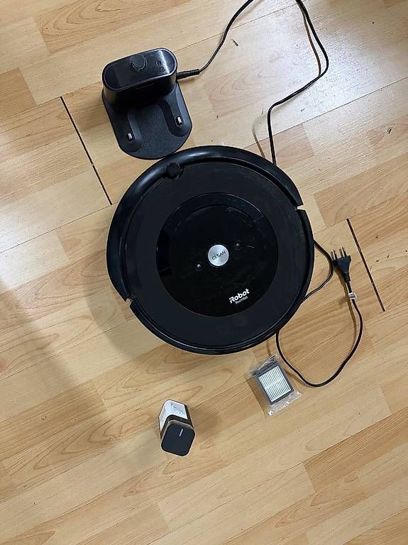 Aspirapolveri & Accessori: IRobot Roomba – Usato da Dietikon venduto da sha_9bn9
