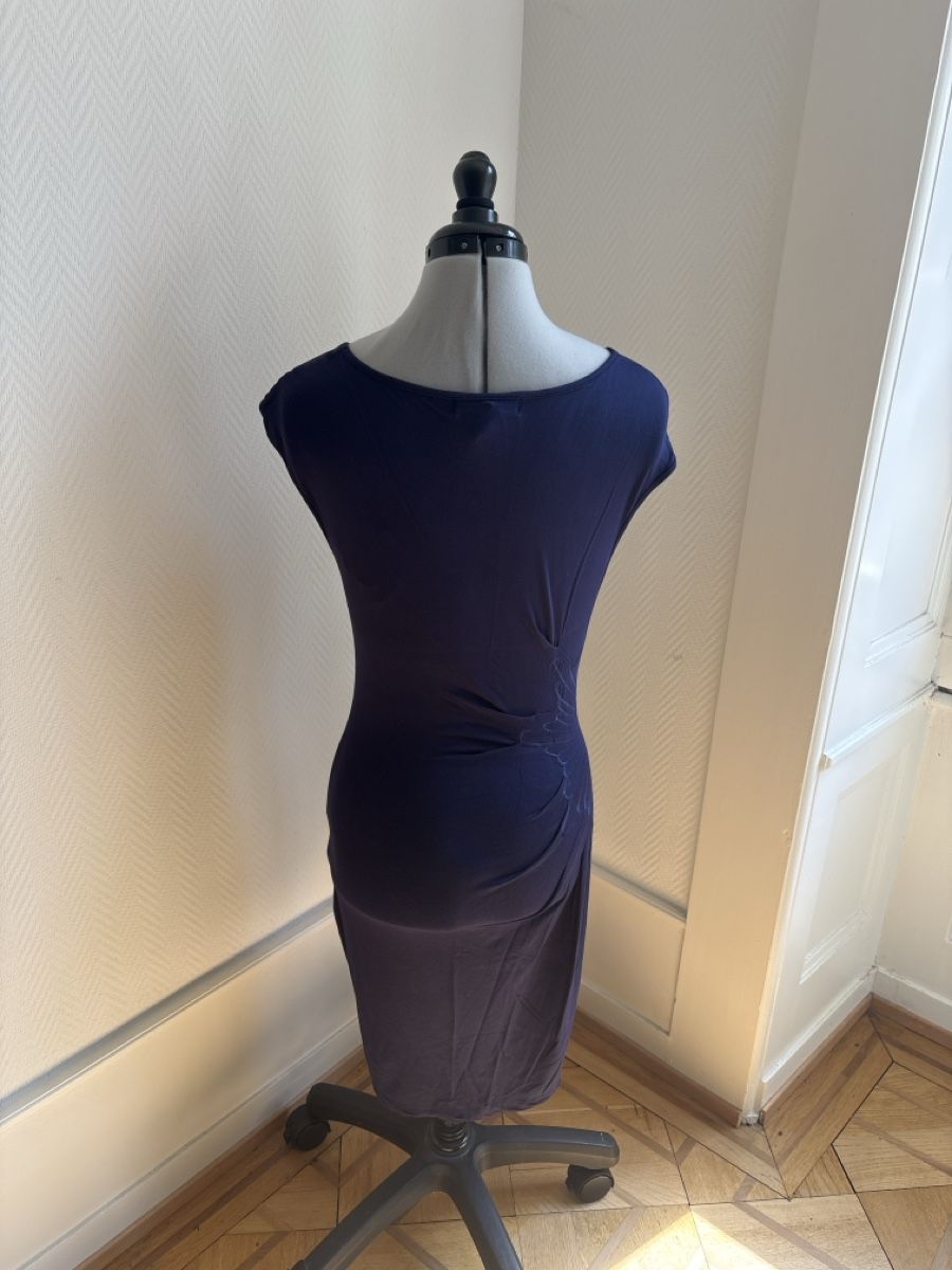 Kleider: Robe marine taille s drapée bon état – Gebraucht aus Genève von fan_5n8s 5