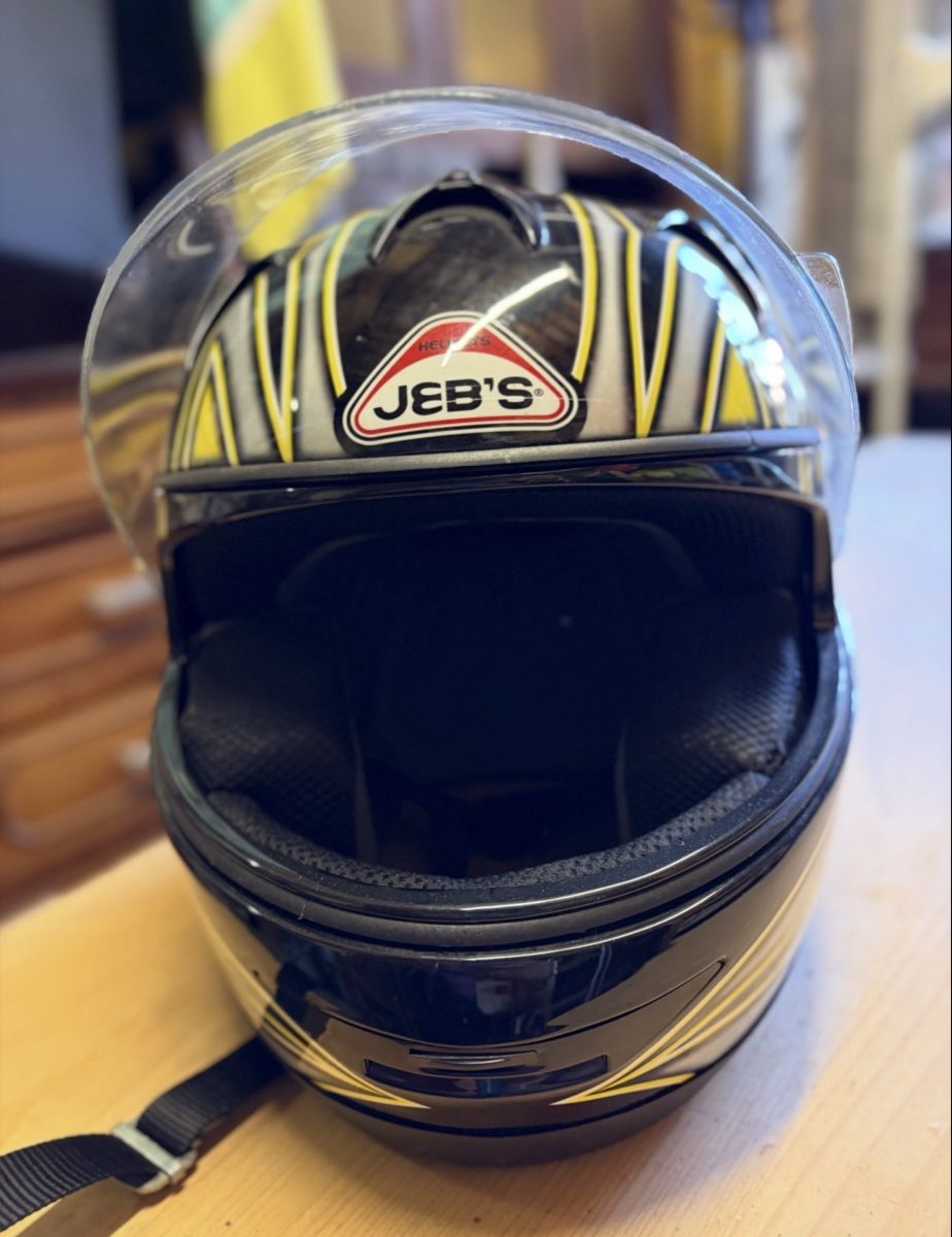 Caschi & visiere: Casco moto Jeb's nero giallo – Usato da Cagiallo venduto da Daisy-01