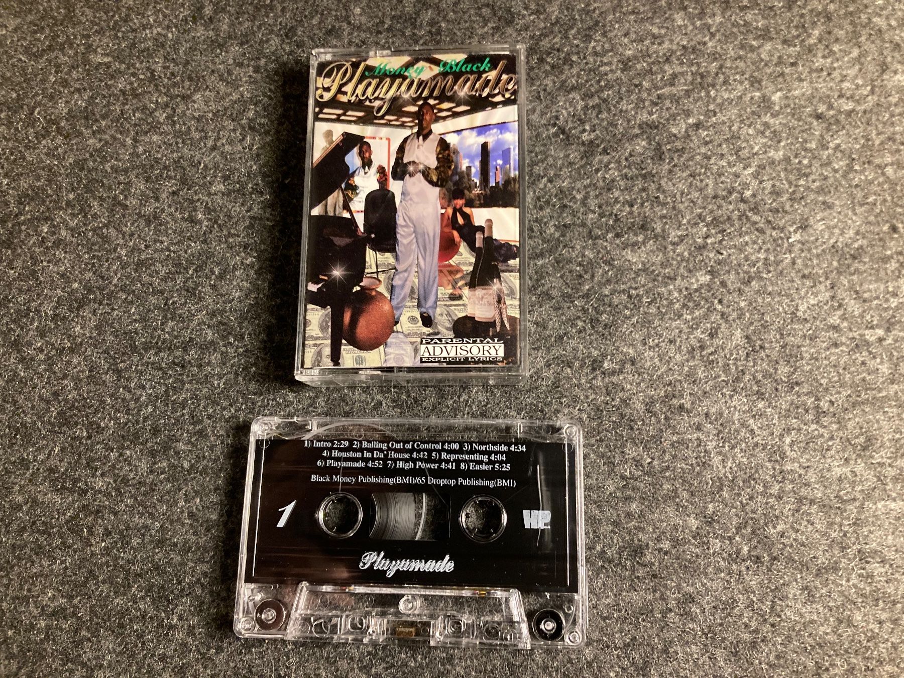Musicassette: Money Black - Playamade (MC) – Nuovo (secondo la descrizione) da Fribourg venduto da Karushi 3
