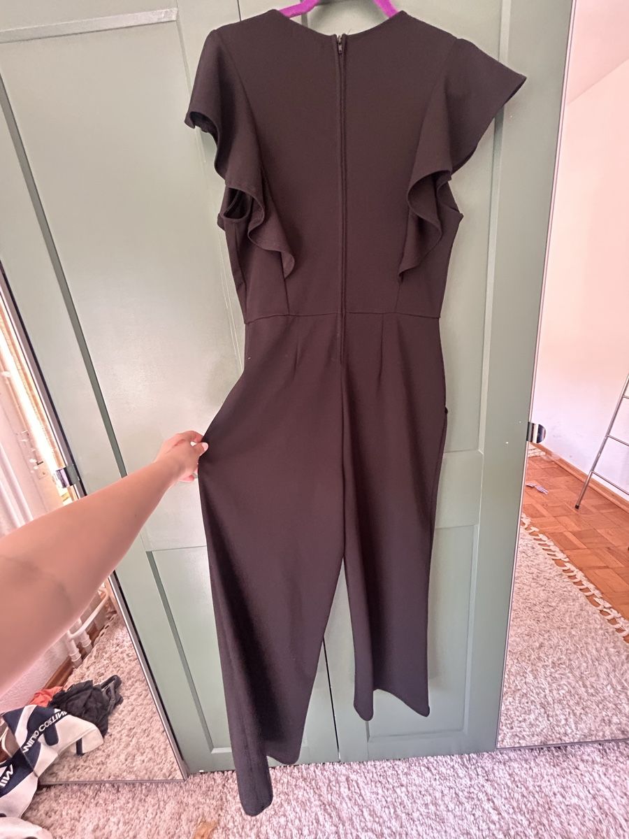 Tute: Jumpsuit by Bebe – Nuovo (secondo la descrizione) da Bern venduto da jjr_vdc2 1