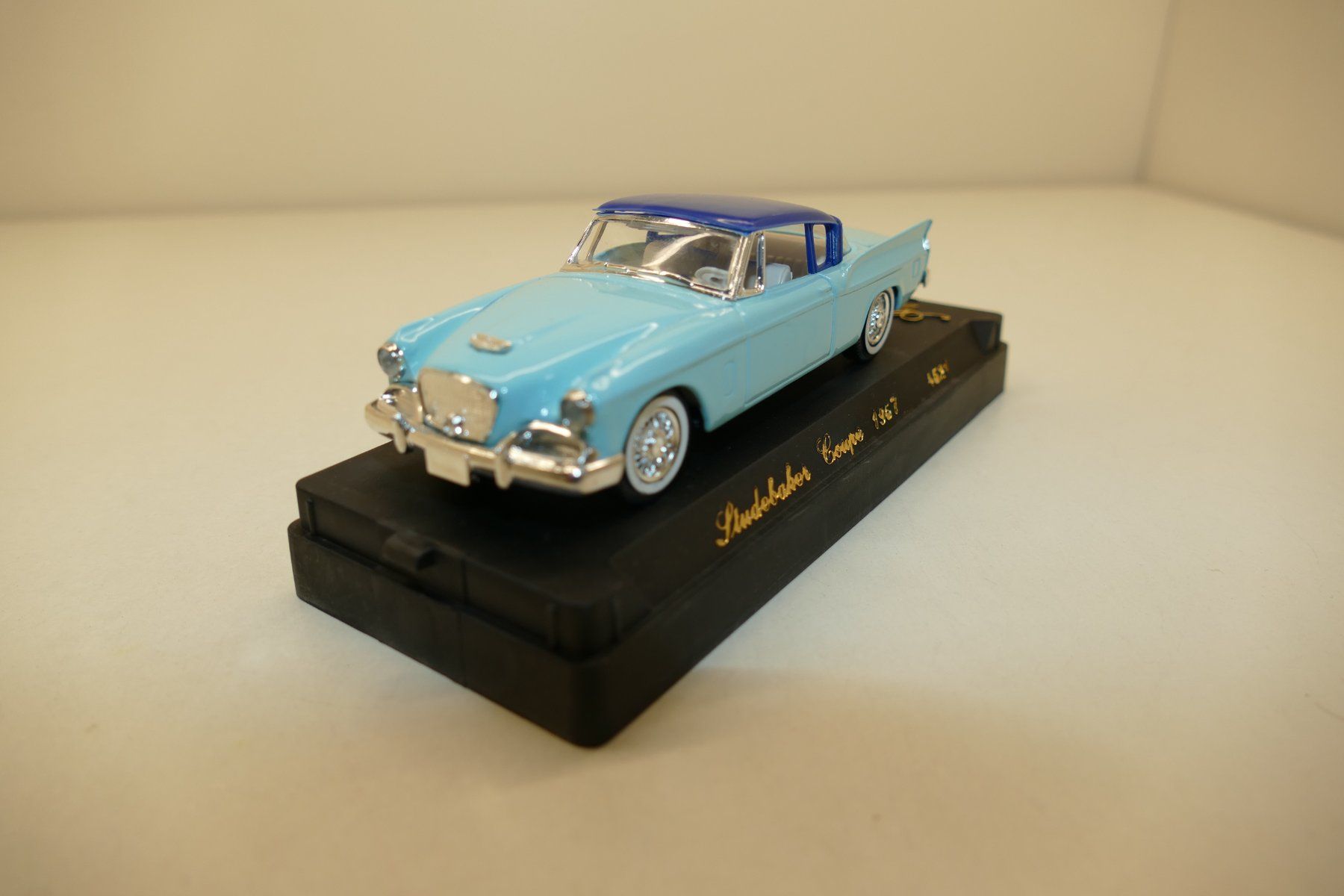 Solido Modellini d'auto: Solido 1:43: Studebaker Coupe1957 – Nuovo (secondo la descrizione) da Niederhasli venduto da rail-duerst 1