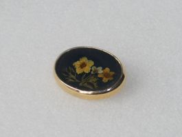 Brosche oval Trockenblumen Handarbeit Tessin