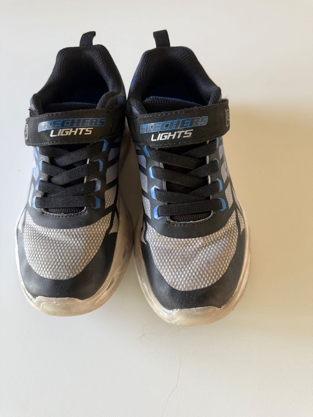 Skechers Scarpe per ragazzi: Skechers Lights Leuchtschuhe Gr. 34 – Usato da Dällikon venduto da dahi1 1