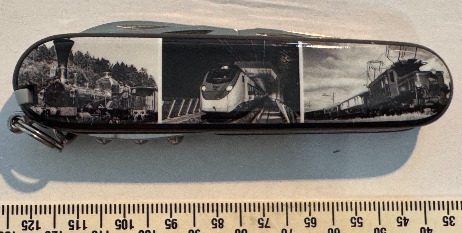 Victorinox Coltelli tascabile: Taschenmesser/Sackmesser "175 Jahre Schweizer Bahnen" – Nuovo (secondo la descrizione) da Zürich venduto da Policepatch