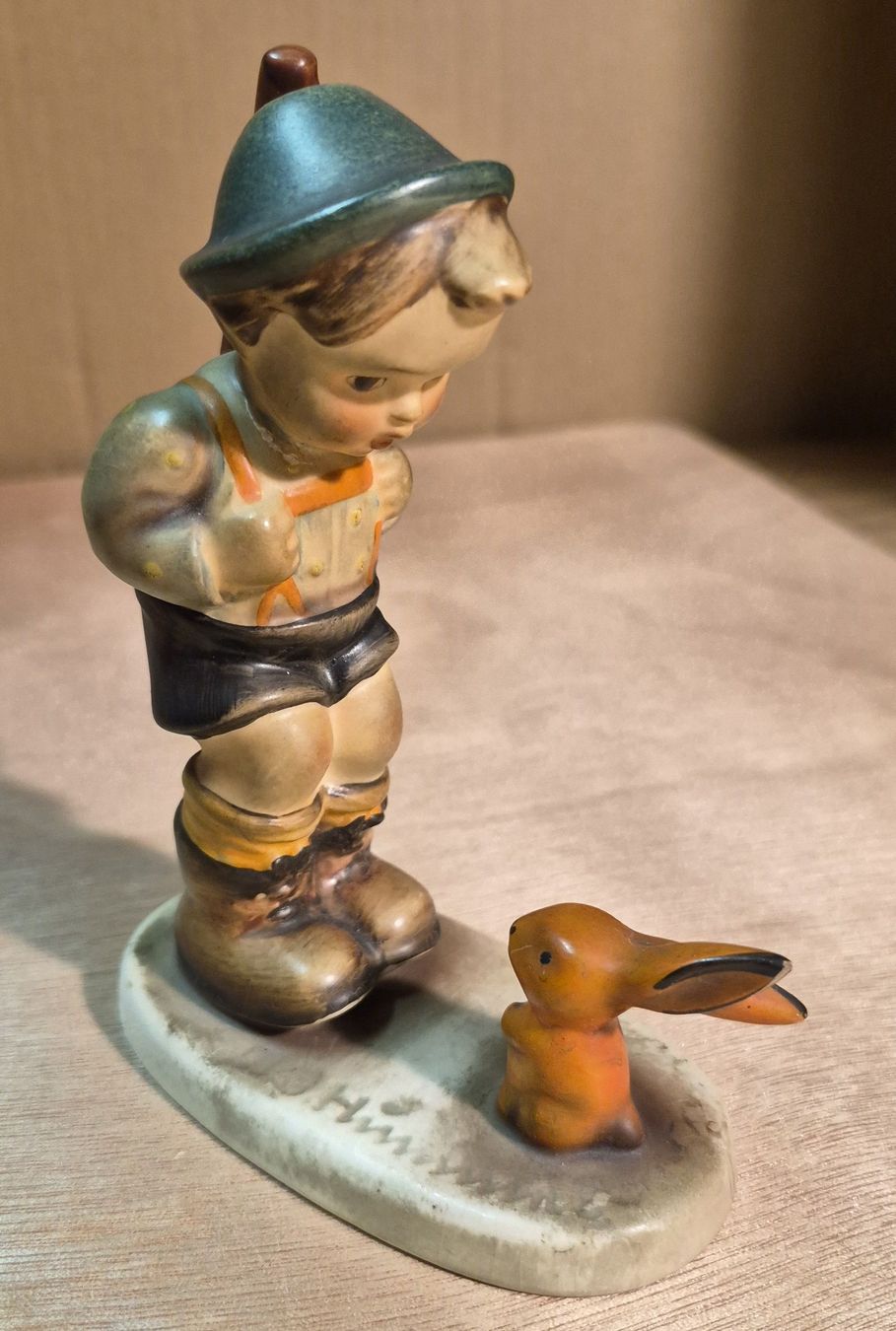 Hummel Statuette: Goebel Hummel 6/0 "Jägerlein" – Difettoso da Turbenthal venduto da Stoertebeker