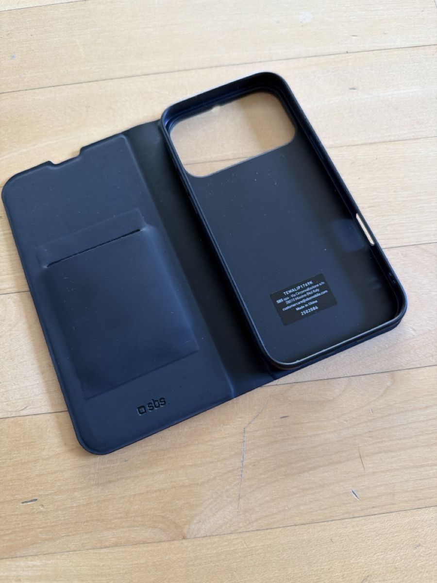 Cover & Protezioni schermo: IPhone 17 Pro Max Schutzhülle schwarz – Nuovo (secondo la descrizione) da Oeschgen venduto da ann_8b99 1