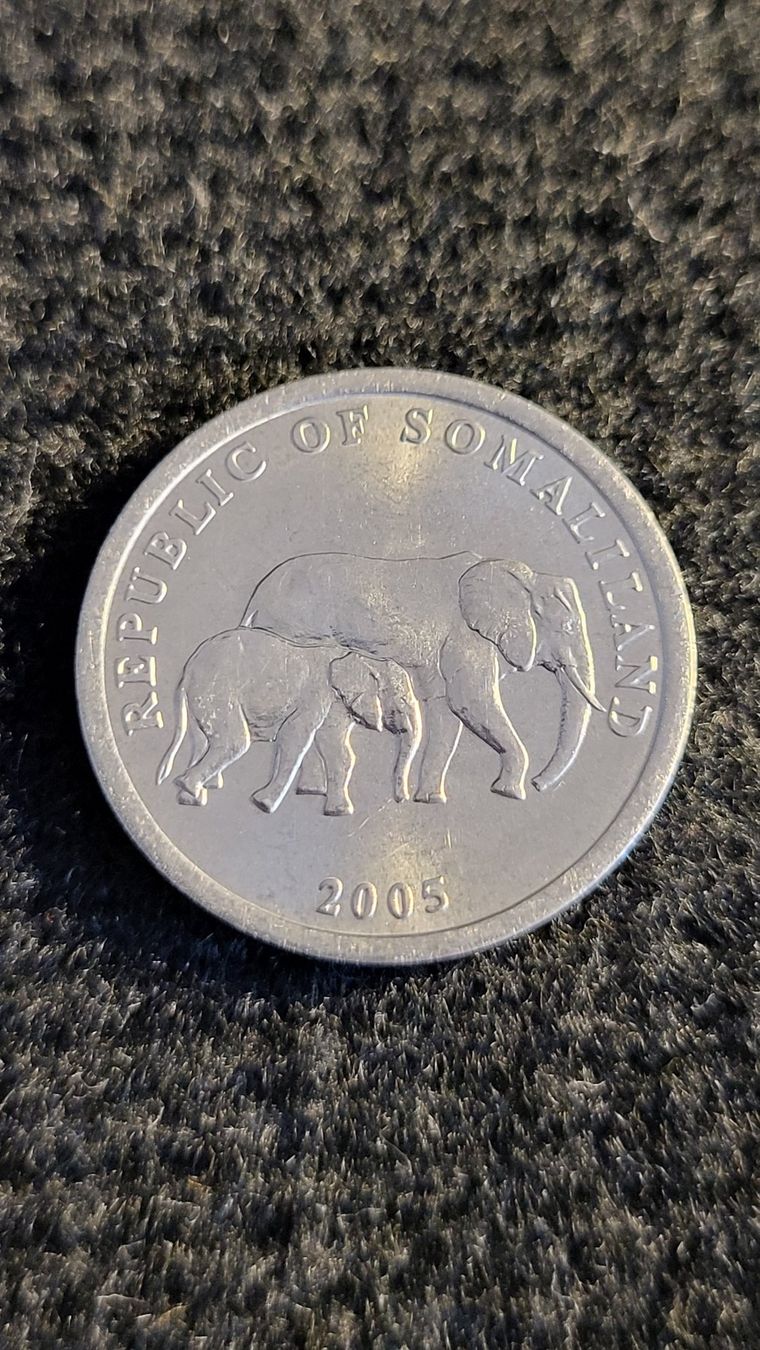 Alle Münzen: Somaliland 5 Shilling 2005 – Gebraucht aus Schindellegi von Peter8834