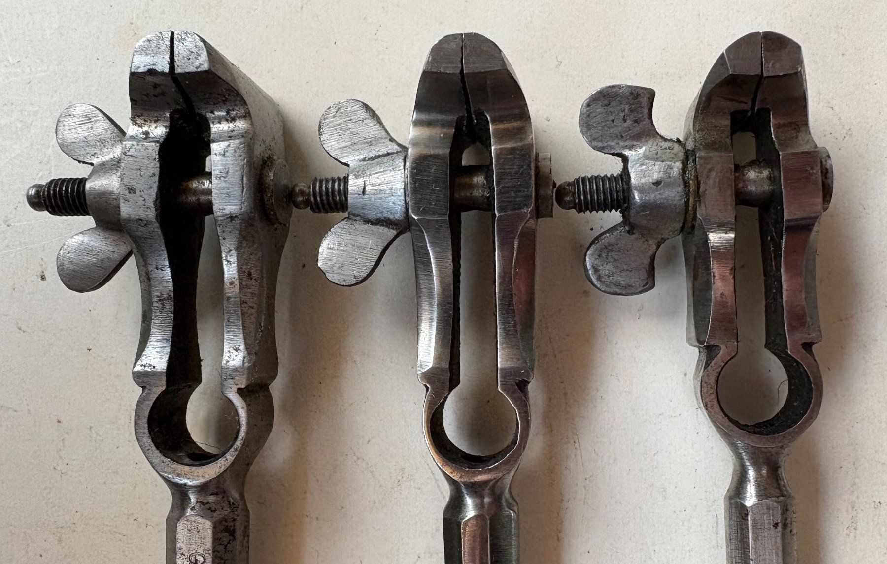 Tous les outils: VINTAGE HANDFEILKOLBEN – D'occasion à Ostermundigen par wini63 1